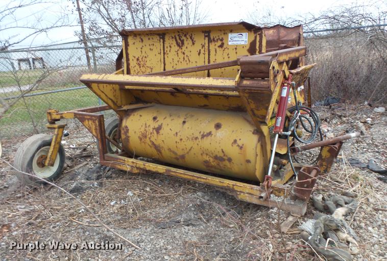 image for item DC6338 Vermeer BB256 bale processor