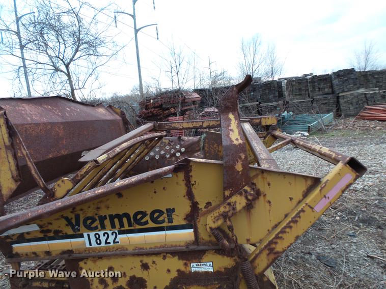 image for item DC6338 Vermeer BB256 bale processor