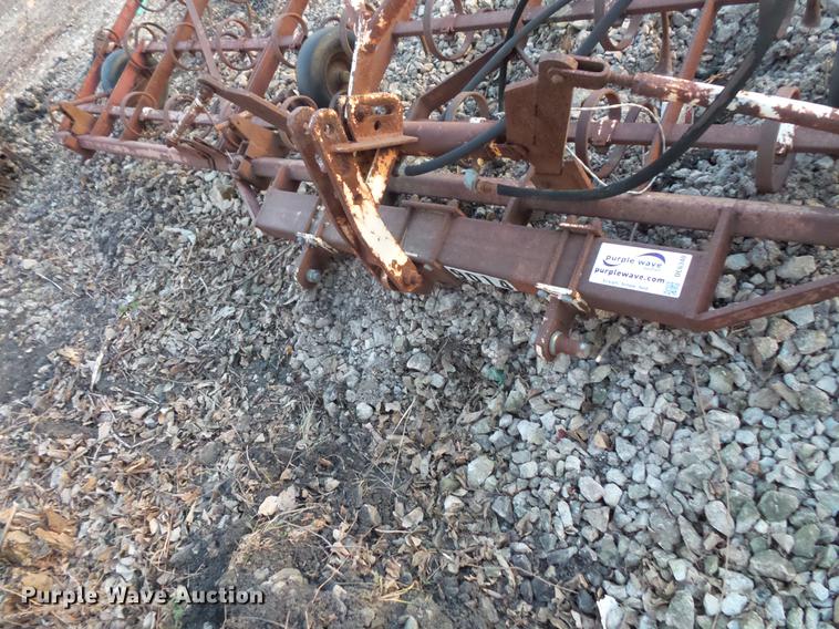 image for item DC6340 Spring tooth harrow