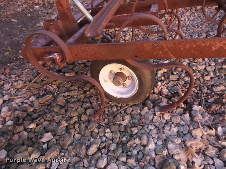 image for item DC6340 Spring tooth harrow