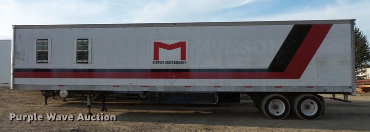 image for item DC6347 1984 Fruehauf FB9-F2-48-CST-102 dry van trailer