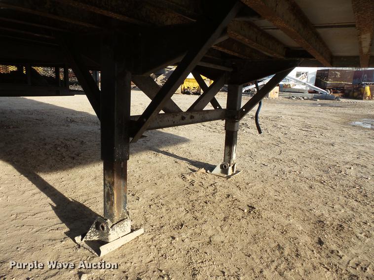 image for item DC6347 1984 Fruehauf FB9-F2-48-CST-102 dry van trailer