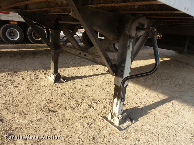 image for item DC6347 1984 Fruehauf FB9-F2-48-CST-102 dry van trailer