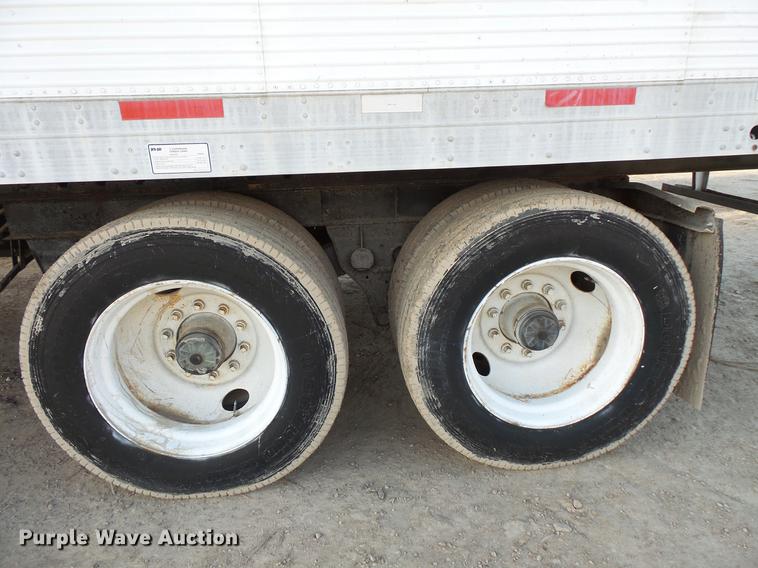 image for item DC6347 1984 Fruehauf FB9-F2-48-CST-102 dry van trailer