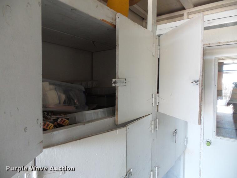 image for item DC6347 1984 Fruehauf FB9-F2-48-CST-102 dry van trailer