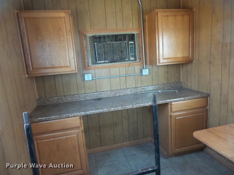 image for item DC6347 1984 Fruehauf FB9-F2-48-CST-102 dry van trailer