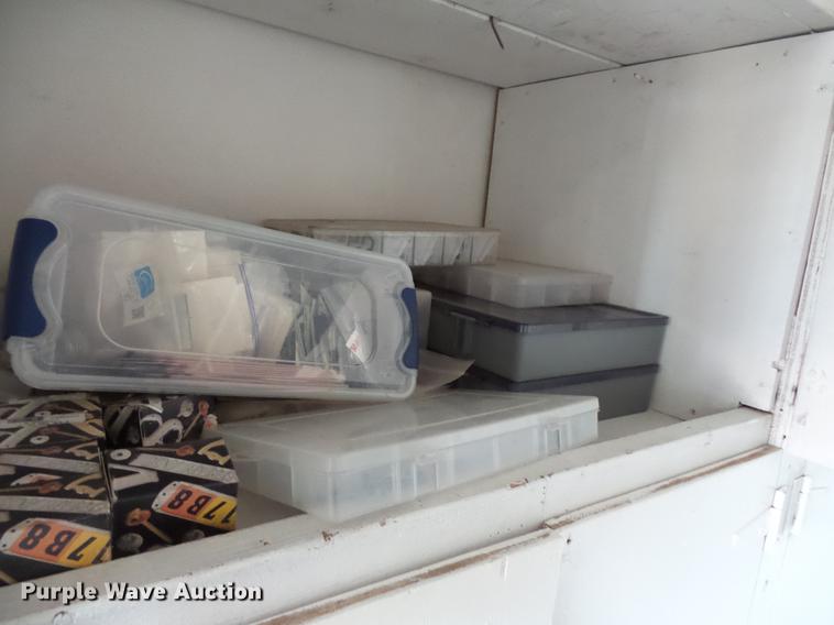 image for item DC6347 1984 Fruehauf FB9-F2-48-CST-102 dry van trailer