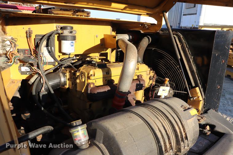 image for item DC6353 Vermeer BC1400 wood chipper