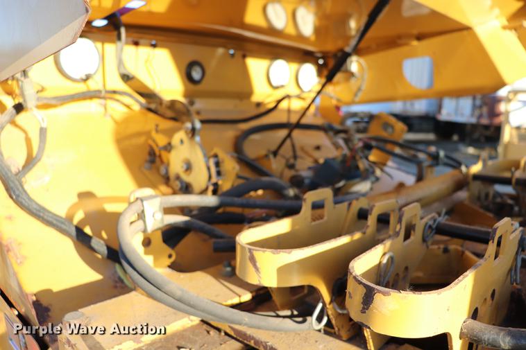 image for item DC6353 Vermeer BC1400 wood chipper