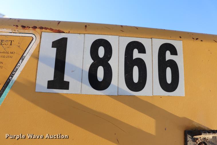 image for item DC6353 Vermeer BC1400 wood chipper