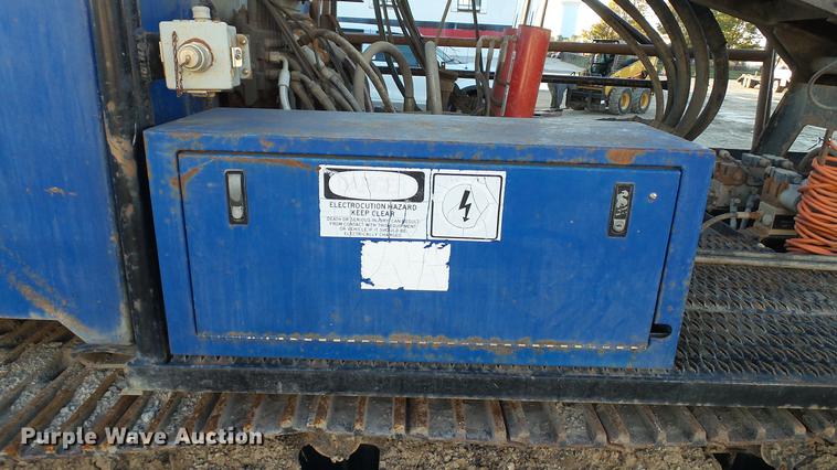 image for item DC6377 2001 American Augers DD-140B directional drill