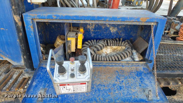 image for item DC6377 2001 American Augers DD-140B directional drill