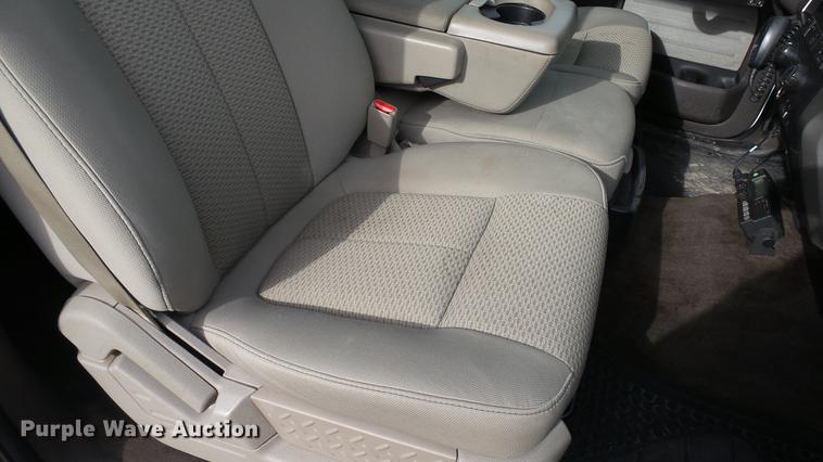 image for item DC6378 2010 Ford F150 XLT SuperCrew pickup truck