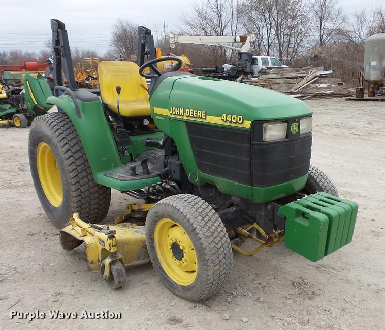 image for item DC6379 John Deere 4400 tractor