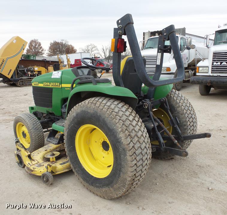 image for item DC6379 John Deere 4400 tractor