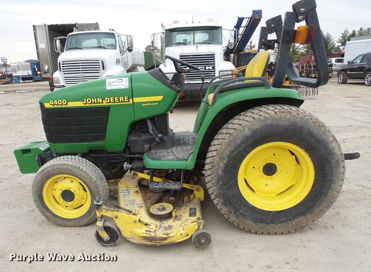 image for item DC6379 John Deere 4400 tractor