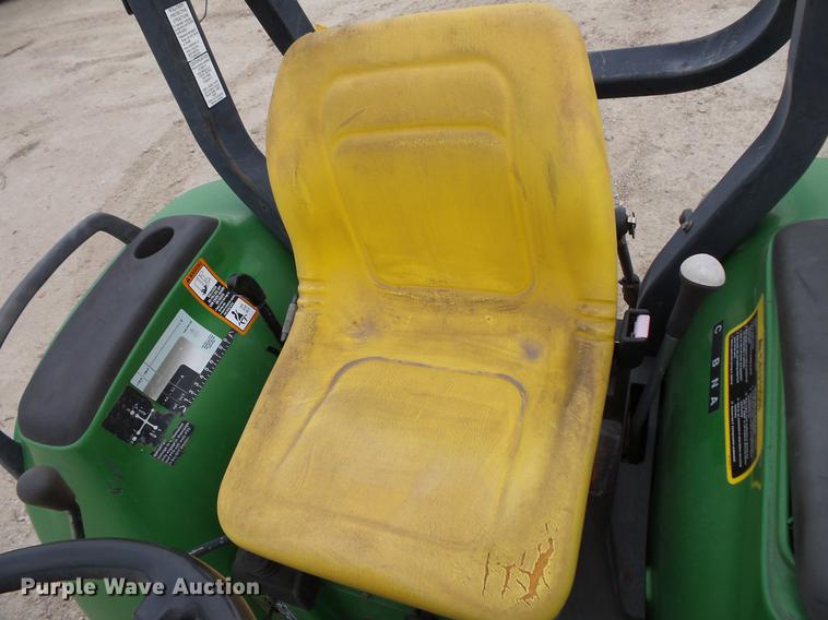 image for item DC6379 John Deere 4400 tractor