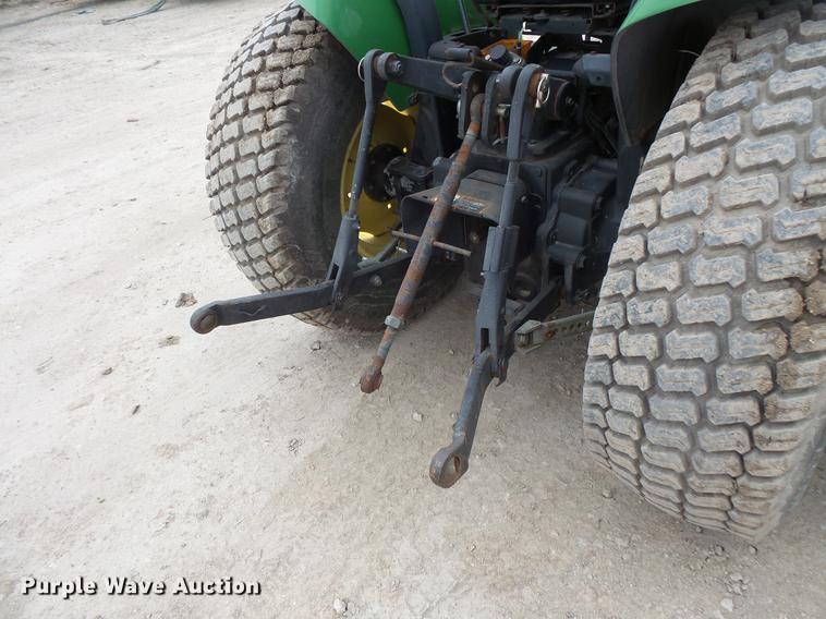 image for item DC6379 John Deere 4400 tractor