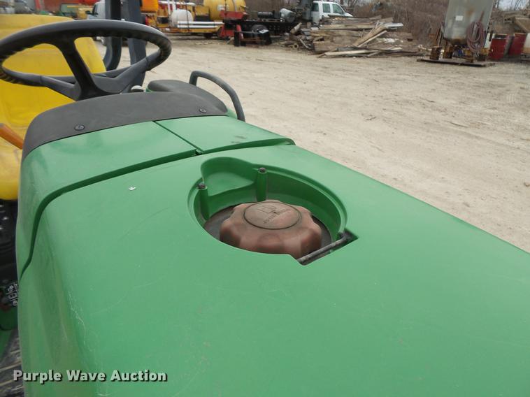 image for item DC6379 John Deere 4400 tractor