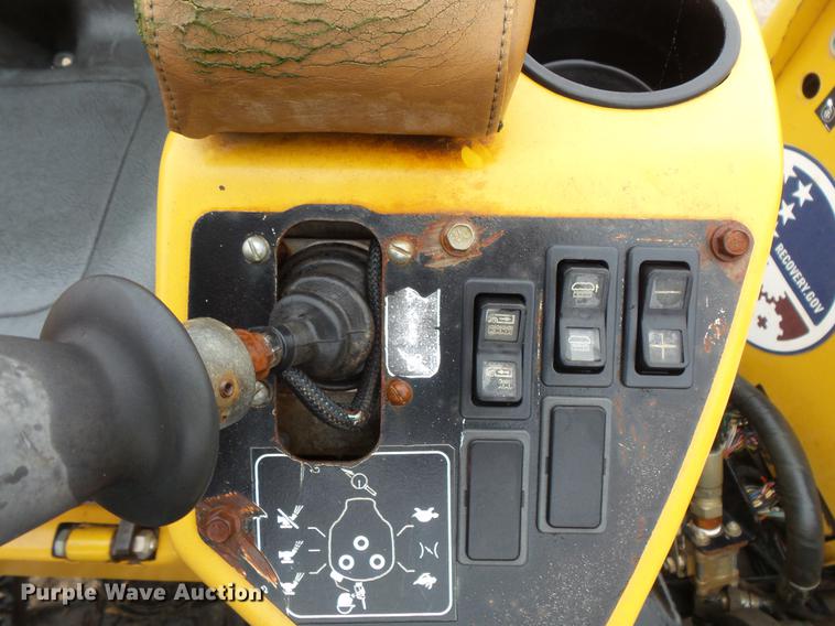 image for item DC6380 2000 Vermeer D33X44 directional boring unit