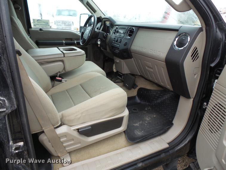 image for item DC6381 2008 Ford F450 Super Duty Crew Cab flatbed pickup truck