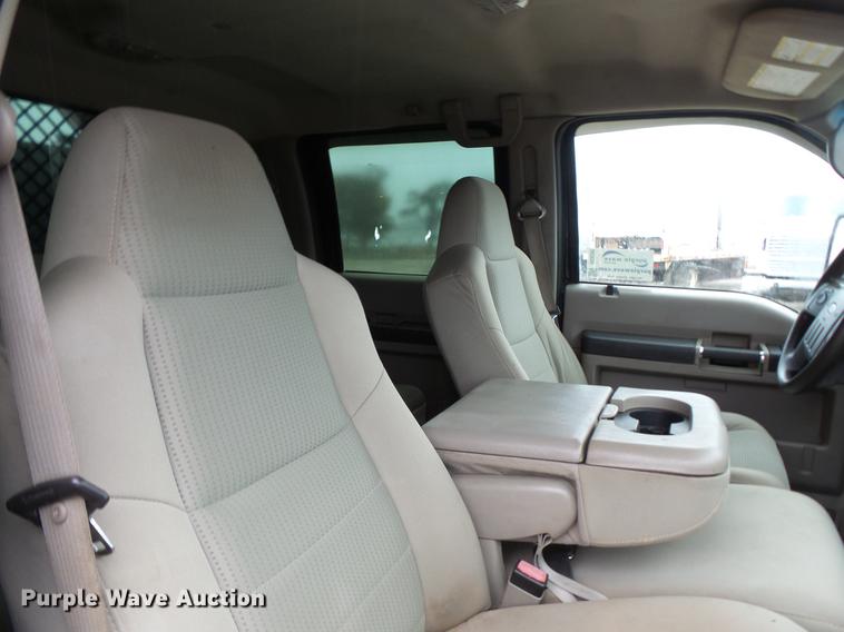 image for item DC6381 2008 Ford F450 Super Duty Crew Cab flatbed pickup truck