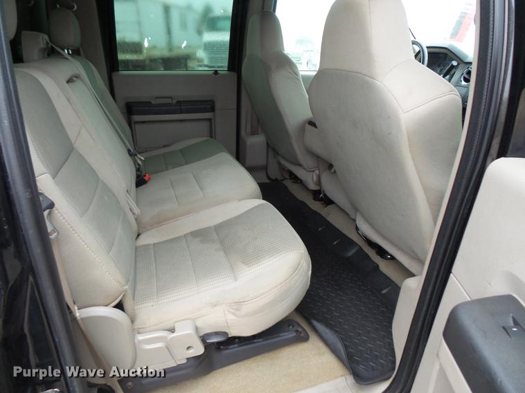 image for item DC6381 2008 Ford F450 Super Duty Crew Cab flatbed pickup truck