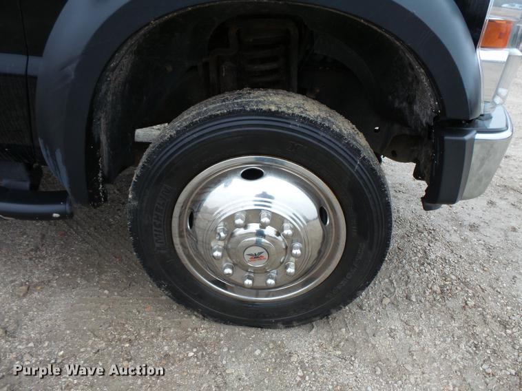 image for item DC6381 2008 Ford F450 Super Duty Crew Cab flatbed pickup truck