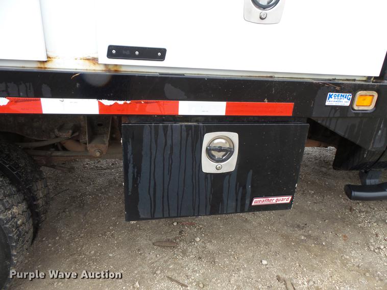 image for item DC6381 2008 Ford F450 Super Duty Crew Cab flatbed pickup truck