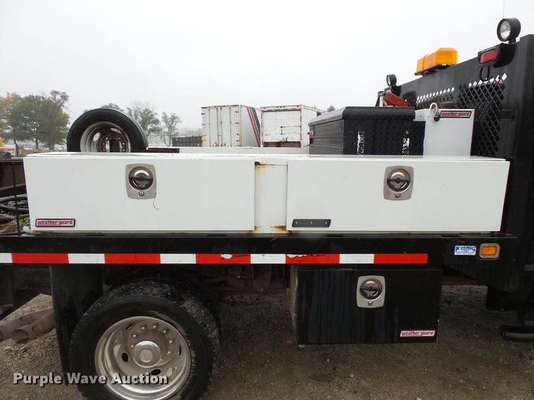 image for item DC6381 2008 Ford F450 Super Duty Crew Cab flatbed pickup truck