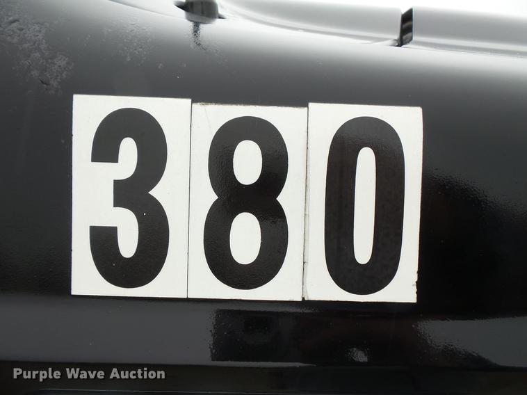 image for item DC6381 2008 Ford F450 Super Duty Crew Cab flatbed pickup truck