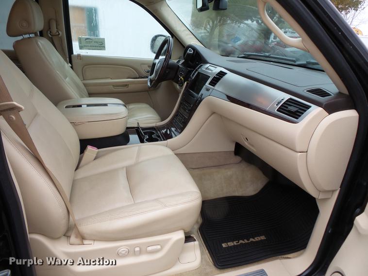 image for item DC6382 2007 Cadillac Escalade SUV