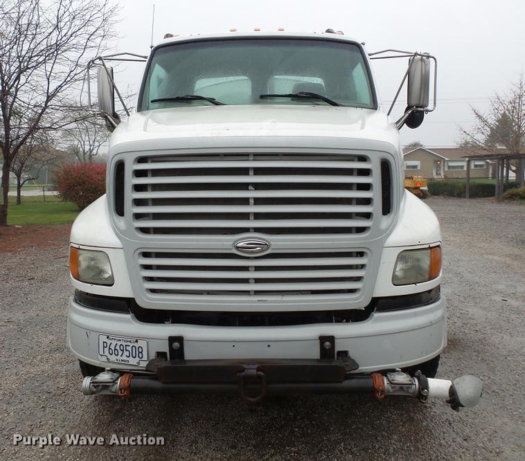 image for item DC6383 2000 Sterling A9500 tank truck