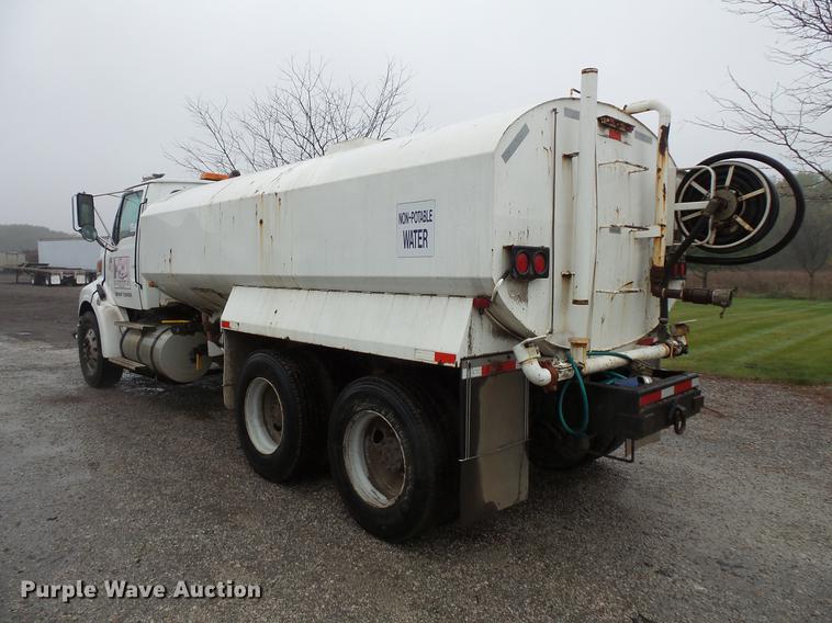 image for item DC6383 2000 Sterling A9500 tank truck
