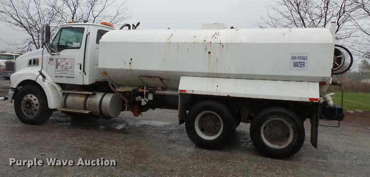 image for item DC6383 2000 Sterling A9500 tank truck