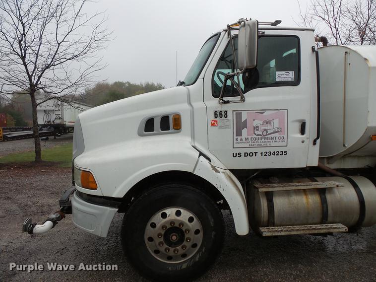image for item DC6383 2000 Sterling A9500 tank truck