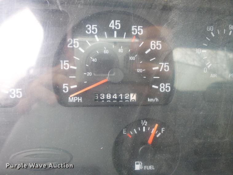 image for item DC6383 2000 Sterling A9500 tank truck