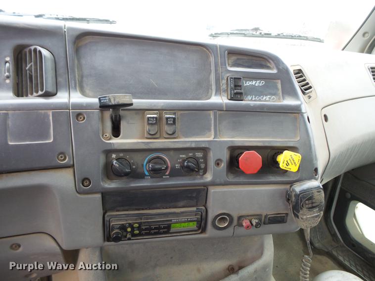 image for item DC6383 2000 Sterling A9500 tank truck