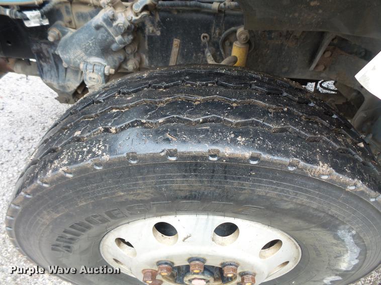 image for item DC6383 2000 Sterling A9500 tank truck