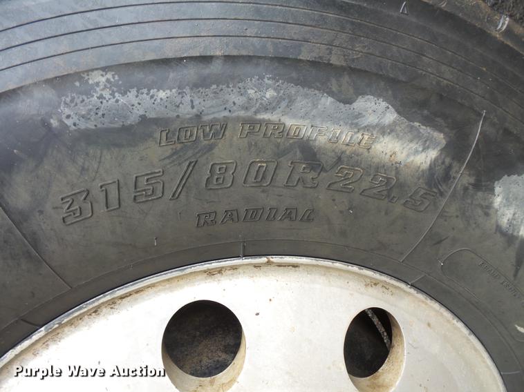 image for item DC6383 2000 Sterling A9500 tank truck