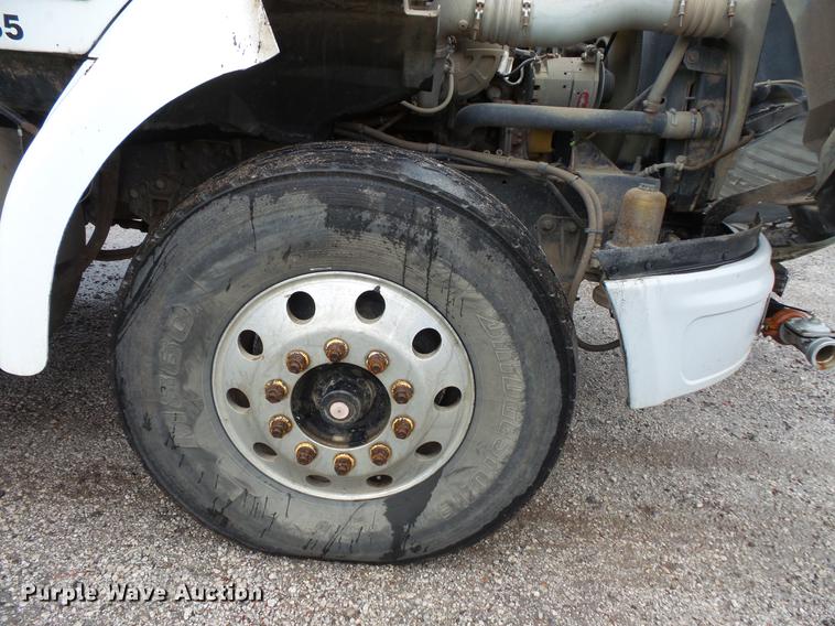 image for item DC6383 2000 Sterling A9500 tank truck