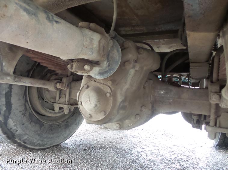 image for item DC6383 2000 Sterling A9500 tank truck