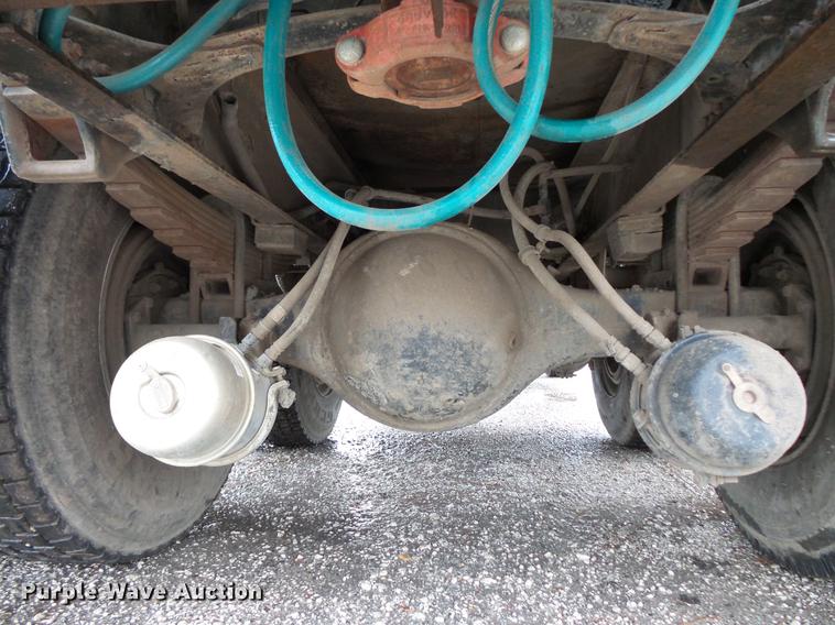 image for item DC6383 2000 Sterling A9500 tank truck