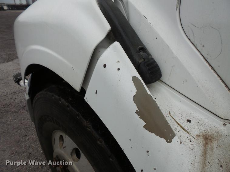 image for item DC6383 2000 Sterling A9500 tank truck