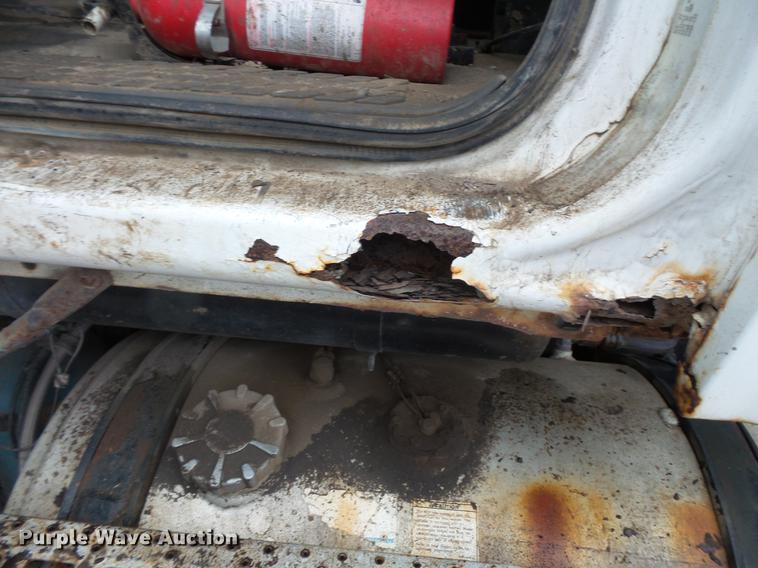 image for item DC6383 2000 Sterling A9500 tank truck