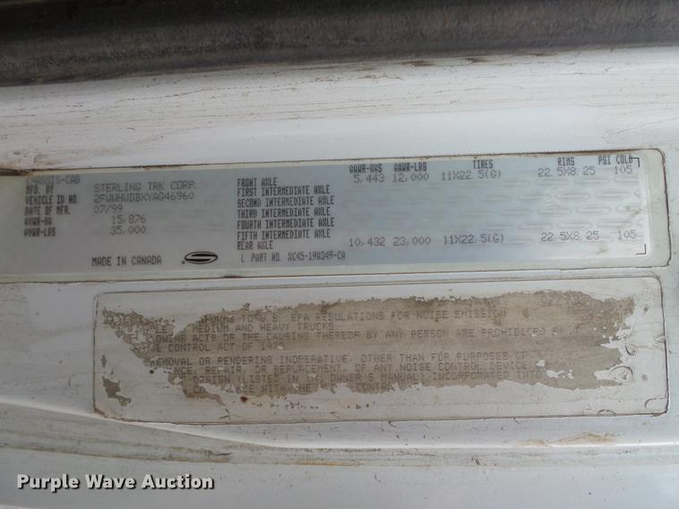 image for item DC6383 2000 Sterling A9500 tank truck