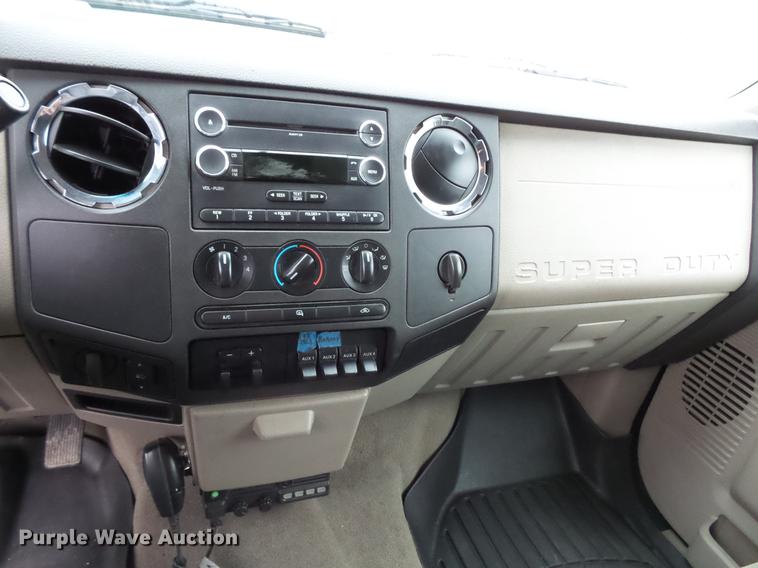 image for item DC6384 2010 Ford F450 Super Duty Crew Cab flatbed truck