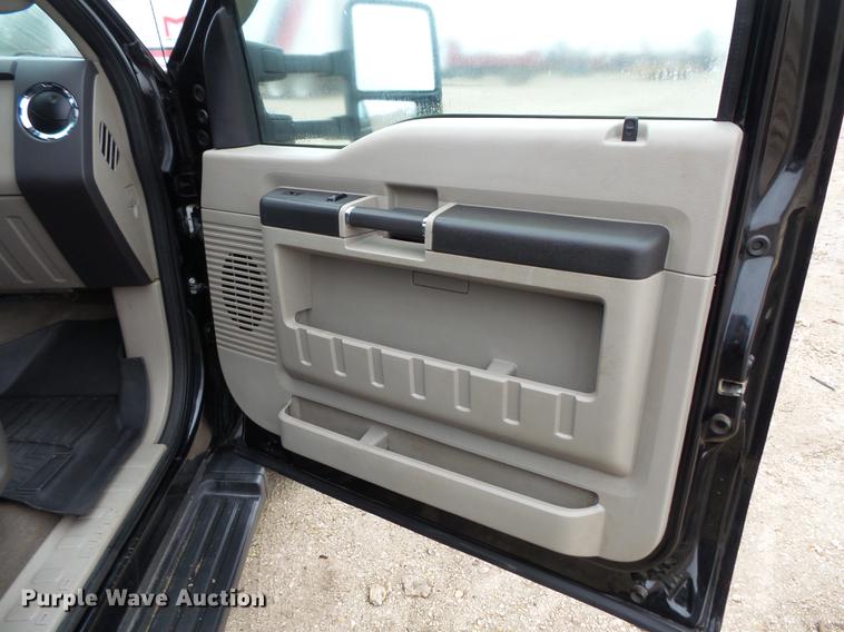 image for item DC6384 2010 Ford F450 Super Duty Crew Cab flatbed truck