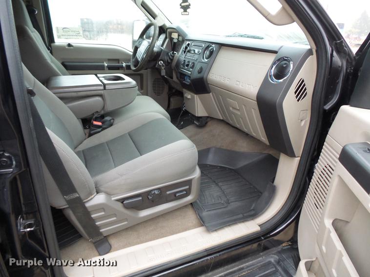 image for item DC6384 2010 Ford F450 Super Duty Crew Cab flatbed truck