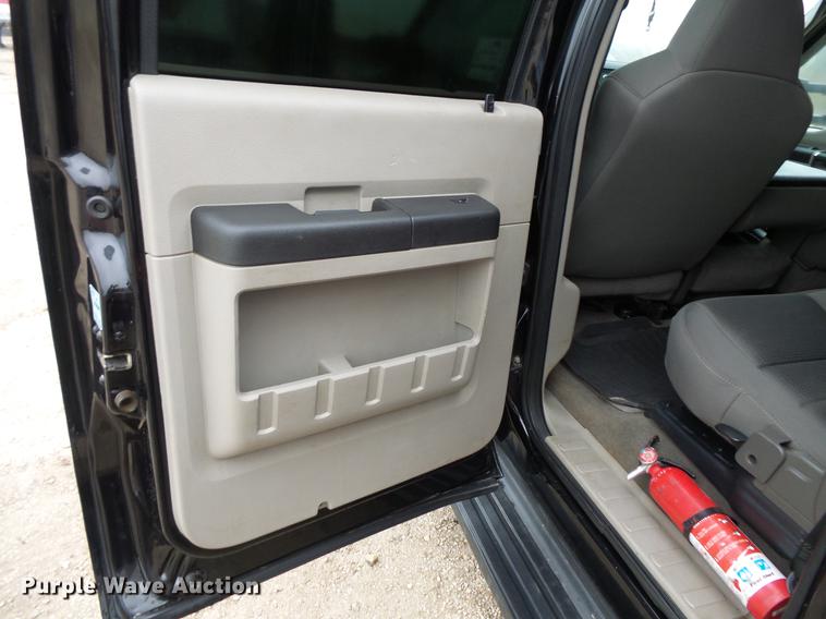 image for item DC6384 2010 Ford F450 Super Duty Crew Cab flatbed truck